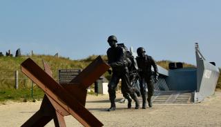 Teaser reconstitution du débarquement sur une plage de Normandie proche du camping Domaine de Litteau