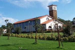 Visiter l’église Sainte-Bernadette