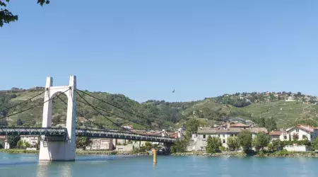 Rives de Condrieu infrastructure